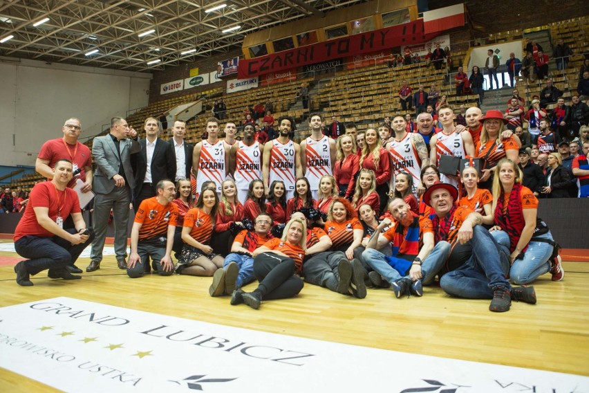 Grupa Sierleccy Czarni Słupsk - Anwil Włocławek 76:91. Czarni kończą sezon na czwartym miejscu