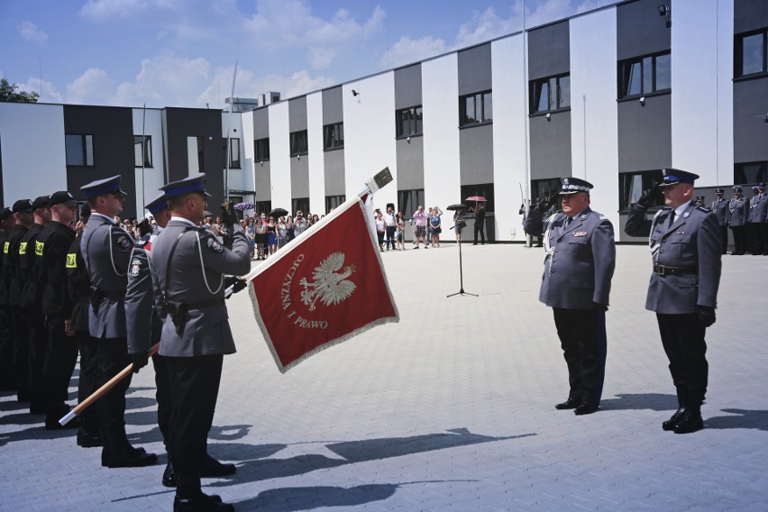 Kraków. Ślubowanie nowych policjantów w garnizonie [ZDJĘCIA]