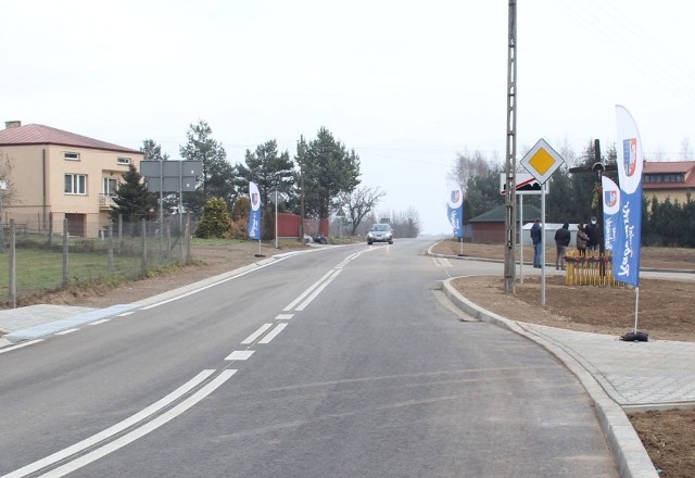 Dzięki pozyskanym środkom, w 2020 roku, udało się między innymi przebudować drogę Wieniawa - Przytyk - Jedlińsk.