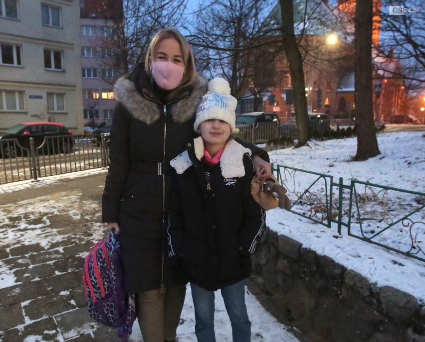 Szczecin. Najmłodsze dzieci wróciły do szkół. W ścisłym reżimie sanitarnym. ZDJĘCIA