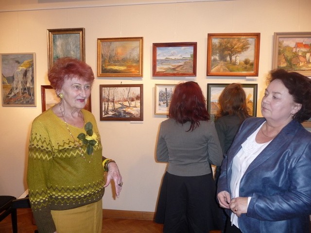 Zyta Trych, prezes Towarzystwa Przyjaciół Sztuk Pięknych i wiceprezes Maria Salus od lat pomagają artystom i gdzie tylko się da promują ich talenty.