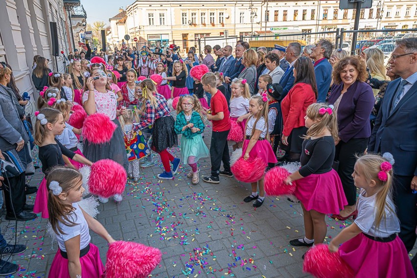 Nowy Sącz. Otwarto Pałac Młodzieży po generalnym remoncie [ZDJĘCIA]