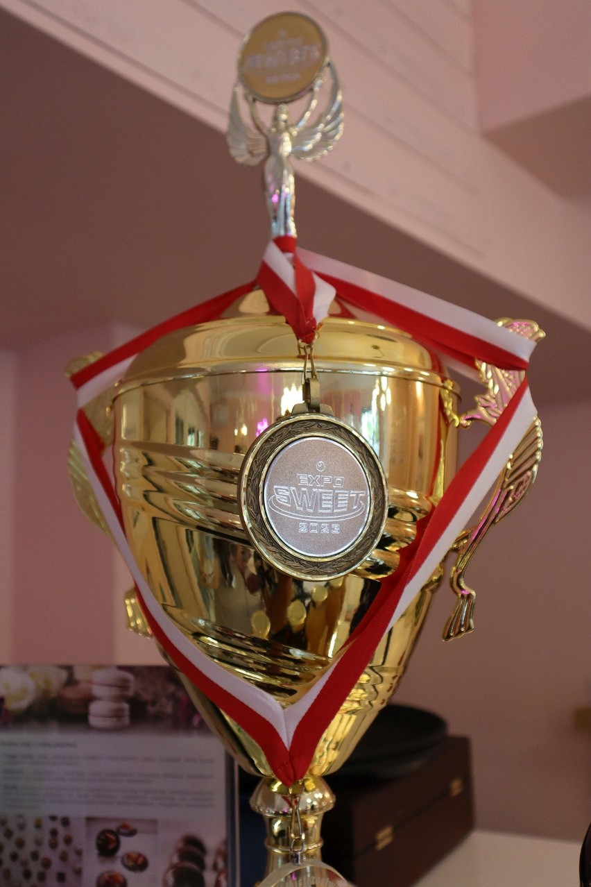 Puchar i medale w mistrzostwach Gelato Festival World...