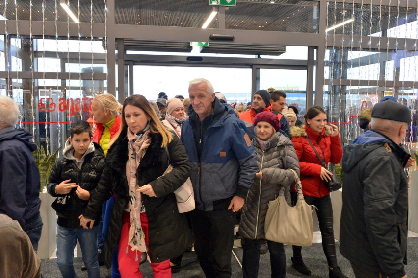 32 tysiące osób na otwarciu salonu Agata Meble. W Kielcach padł rekord!