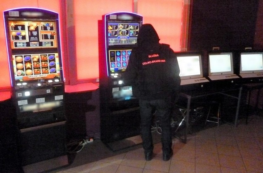 Nielegalne urządzenia do gier hazardowych kontrolujący...