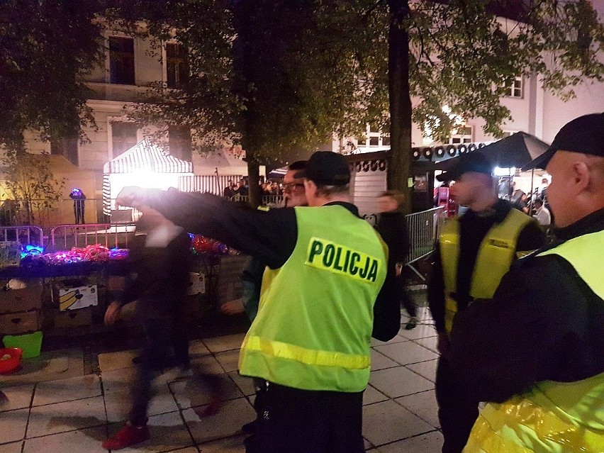 Policjanci ze szkoły policji w Katowicach w tym roku będą...