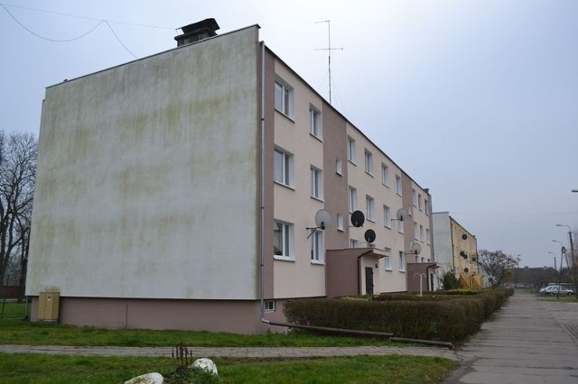Trzy bloki w Samostrzelu i trzy wspólnoty mieszkaniowe. Prezes spółdzielni w Zalesiu wypowiedział umowę na dostawę ciepła tylko tej z pierwszego bloku: nr 28A.