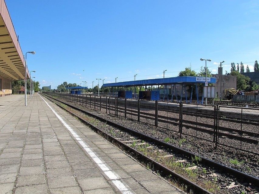 Dotychczasowy dworzec powstał w 1990 roku. Od lat stoi...
