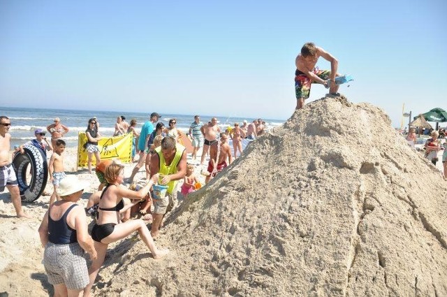 Cykl Plażowych Mistrzostw Budowniczych został w tym roku zainaugurowany 29 czerwca na plaży w Gdyni Orłowie. Finał odbędzie się 27 lipca w Dźwirzynie.