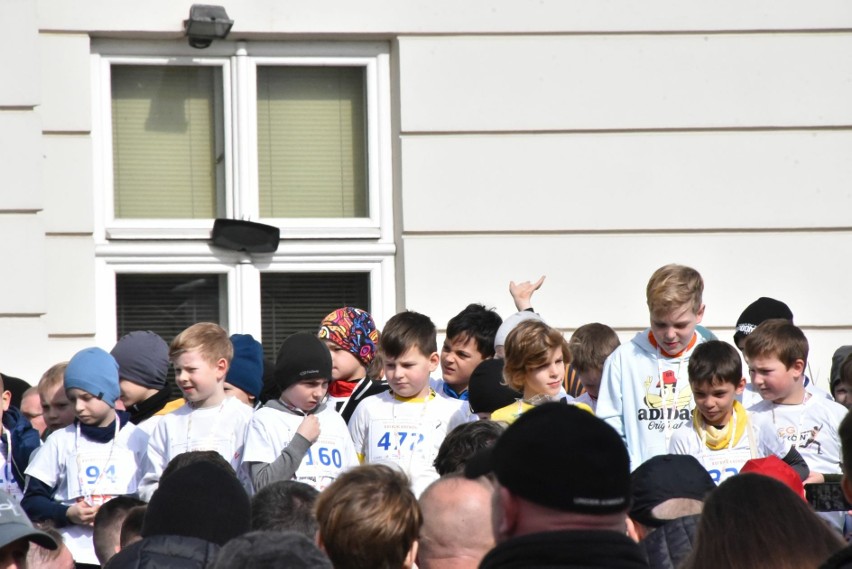 Bieg Charytatywny w Radomiu dla Michalinki. Na starcie około 200 osób. Zobacz zdjęcia
