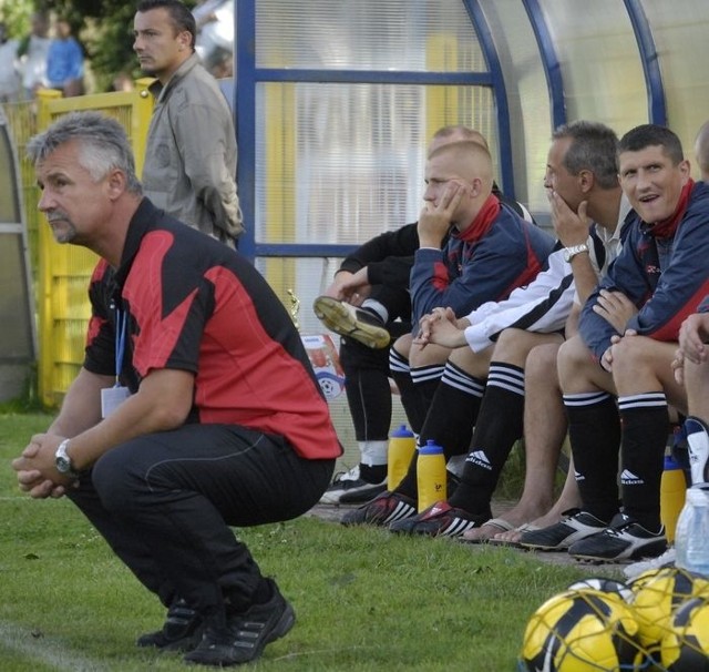 Po remisie w Słupsku w pierwszej kolejce Bałtyckiej III ligi, bytowianie w Pucharze Polski będą chcieli wygrać.Z lewej trener Walkusz.