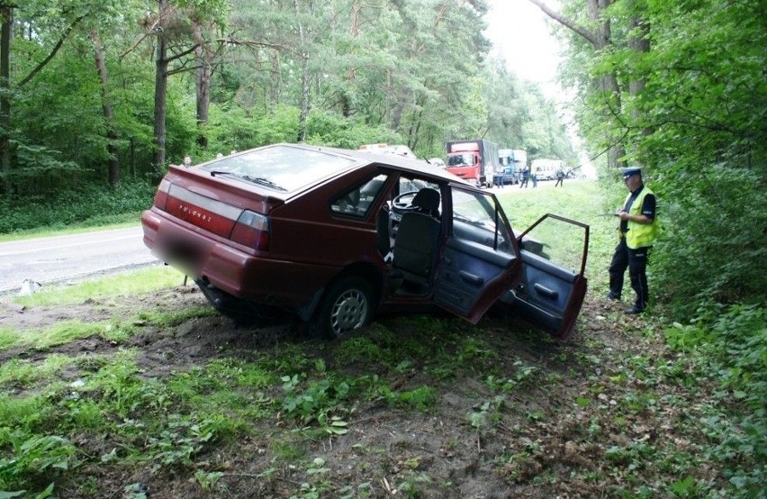 Wypadek na DK 64 w miejscowości Zabawka (zdjęcia)