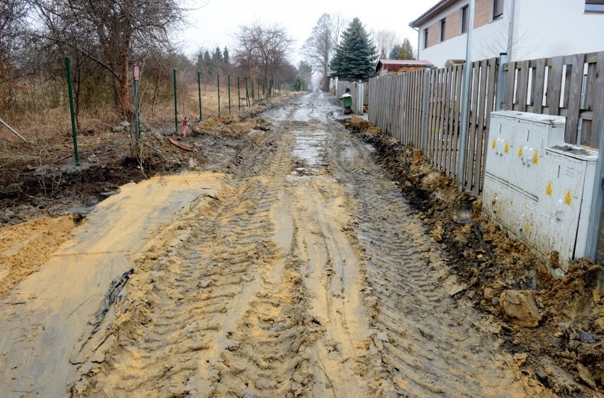 Prace budowlane przy ul. Witosa oraz Polnej w Raculi trwają...