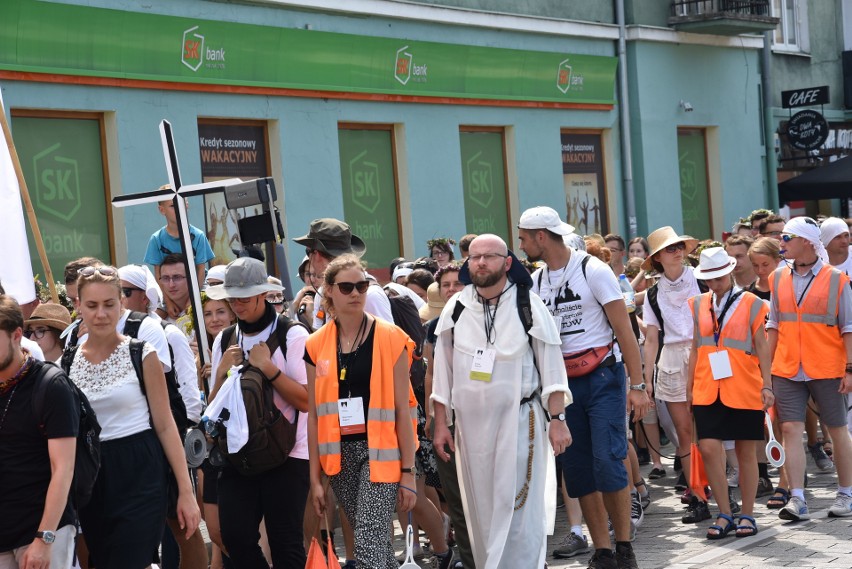 Pielgrzymka Dominikańska dotarła z Krakowa na Jasną Górę ZDJĘCIA Zmęczeni, ale bardzo radośni 