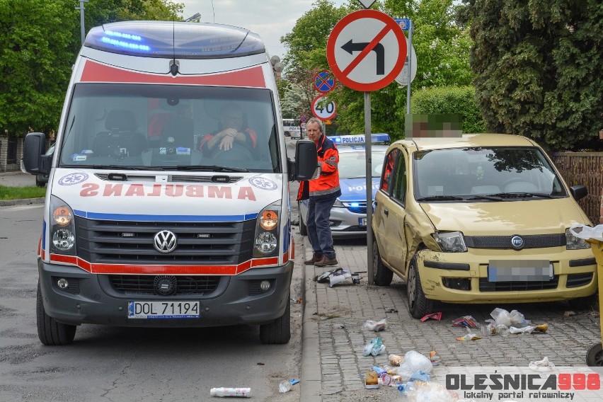 Kierowca bez prawa jazdy staranował fiata [ZDJĘCIA]