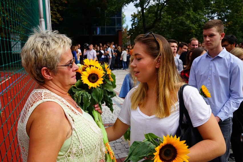 Ostatnia buła u Pani Ani, czyli pożegnanie sklepiku Hades w...