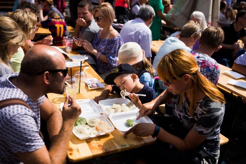 16. Festiwal Pierogów w Krakowie.  Przyjdź na Mały Rynek...