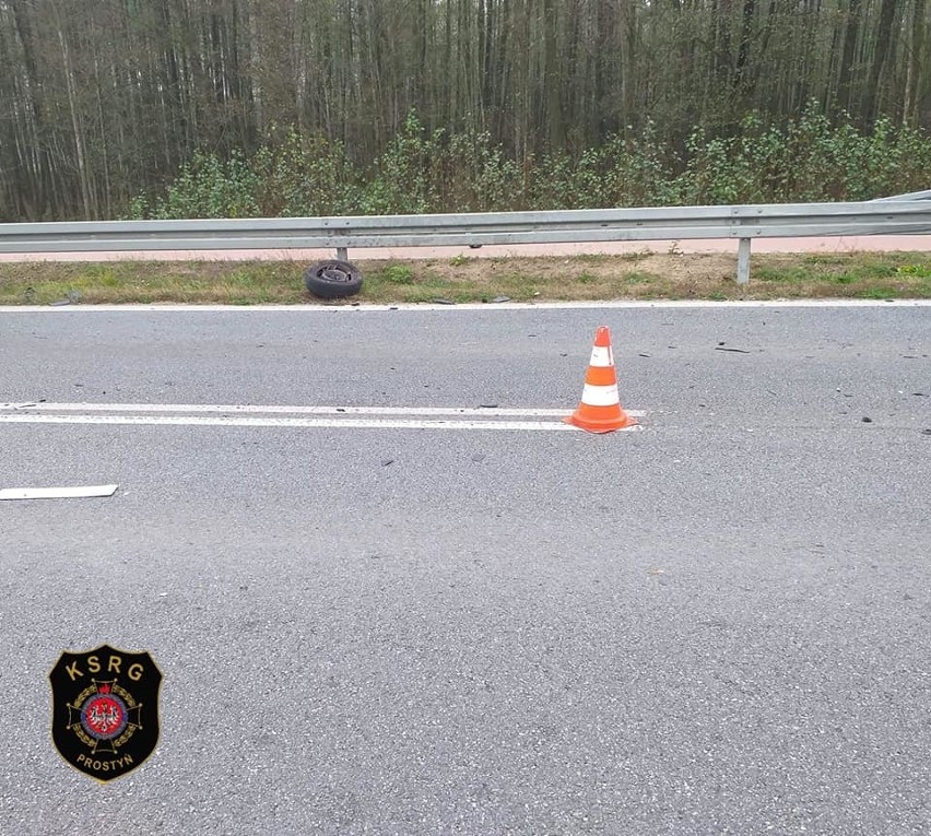 Wypadek na dw. 627 w Treblince. Samochód osobowy zderzył się...