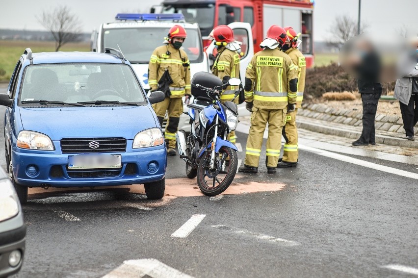 Ranny motocyklista trafił do leszczyńskiego szpitala po...