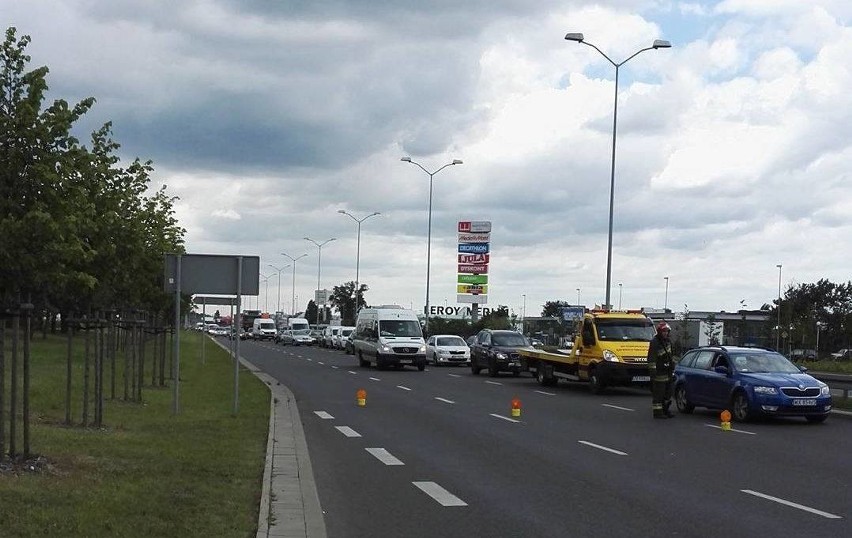 Ulica Struga zablokowana z powodu wypadku.
