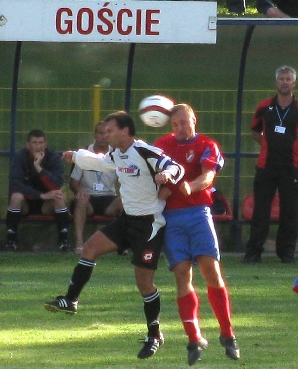 Bezbramkowym remisem zakonczyly sie III-ligowe derby regionu...