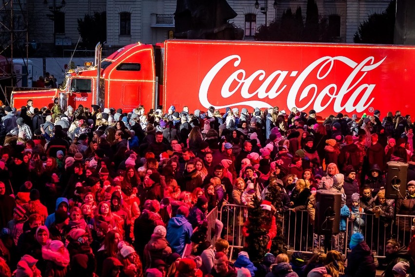 Ciężarówka Coca-Coli 2018. Świąteczna trasa ciężarówek...