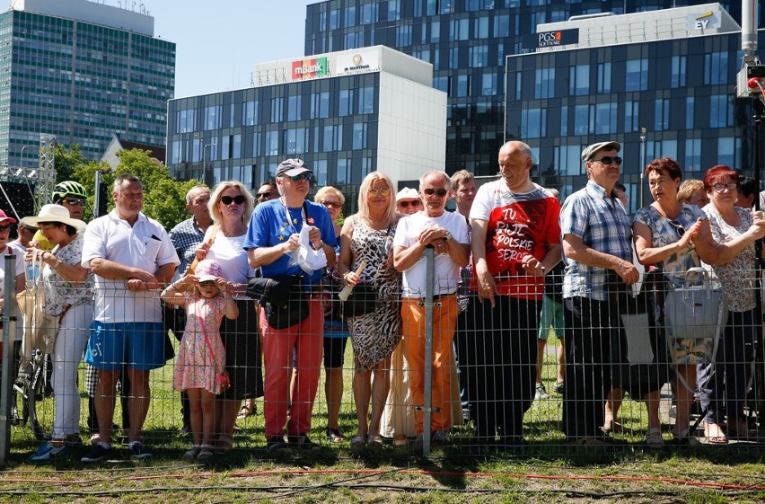 Deklarację Wolności i Solidarności uroczyście podpisano na obchodach 4 czerwca w Gdańsku. "To symboliczne zaproszenie do rozmowy"