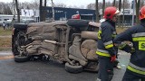 Groźny wypadek na Strykowskiej w Łodzi. Czołowe zderzenie dwóch samochodów. Ranni [ZDJĘCIA,FILM]