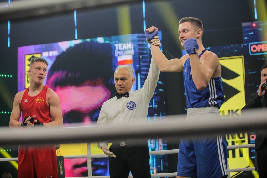 Ciekawe walki na gali Suzuki Boxing Night 11 w Chęcinach. Zwycięstwa Bartosza Gołębiewskiego i Pawła Bracha. Zobacz zdjęcia