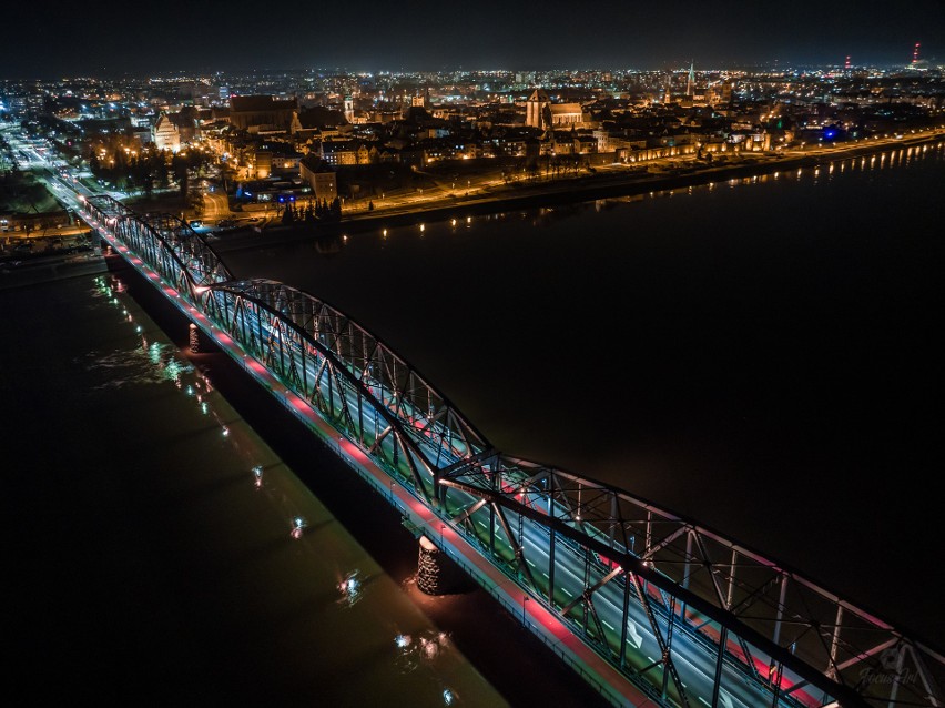 Most w Toruniu i poradnia w Dobrzejewicach z prestiżowymi nagrodami [Zdjęcia]