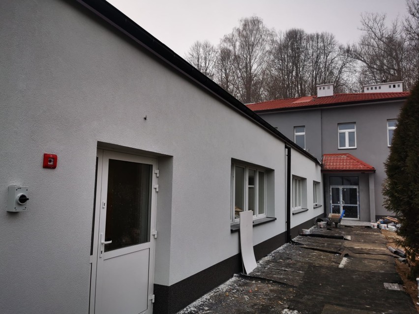 Środowiskowy Dom Samopomocy w gminie Kunów będzie gotowy w styczniu. Trwa meblowanie (ZDJĘCIA)