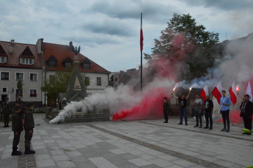 Godzina "W" w Myślenicach. Myśleniczanie uczcili uczestników zrywu niepodległościowego sprzed 77 lat