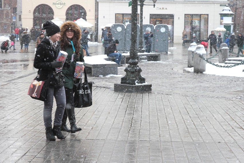 Wolontariusze WOŚP na ulicach Krakowa [ZDJĘCIA]