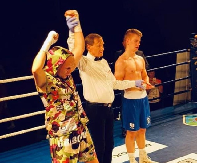Rafał Grabowski wygrał po raz piaty na zawodowym ringu