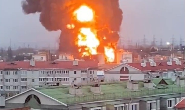 Według dziennikarzy śledczych, rakieta, która w piątek trafiła w pole pod miastem Biełgorod została wystrzelona z Rosji