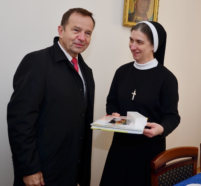 Marszałek Władysław Ortyl odwiedził  Klasztor Zgromadzenia...