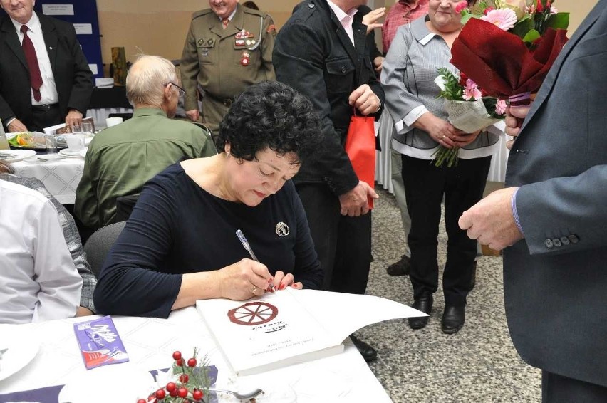 Bardzo liczni goście  wypełnili salę wiejską w Kołodziejewie...