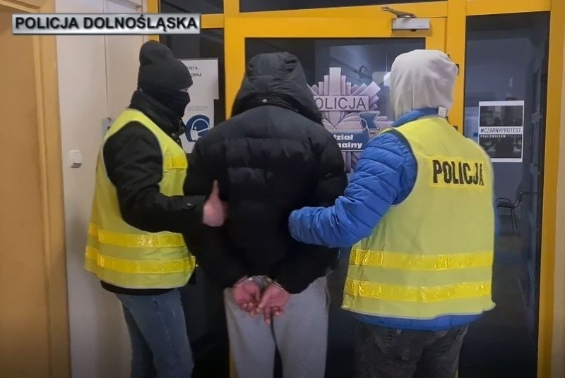 Policjanci już niecałe półtorej godziny po wysłuchaniu...