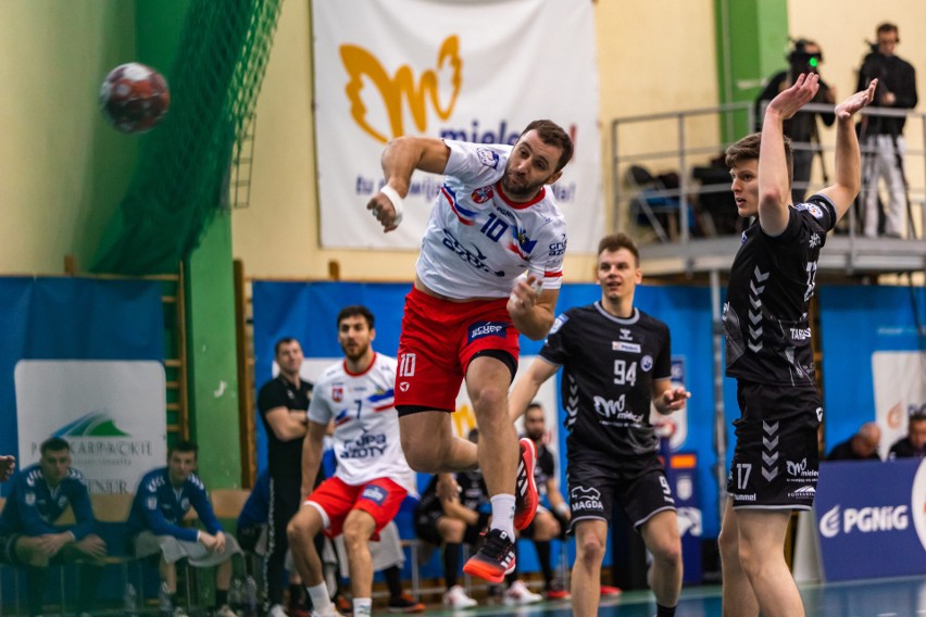 Zobacz zdjęcia i wypowiedzi po meczu PGNiG Superligi Handball Stal Mielec – Azoty Puławy  