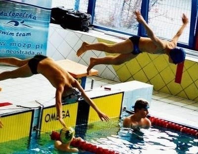 Na basenie w Zabierzowie wystartowało ponad 430 zawodników FOT. AARTUR BOGACKI