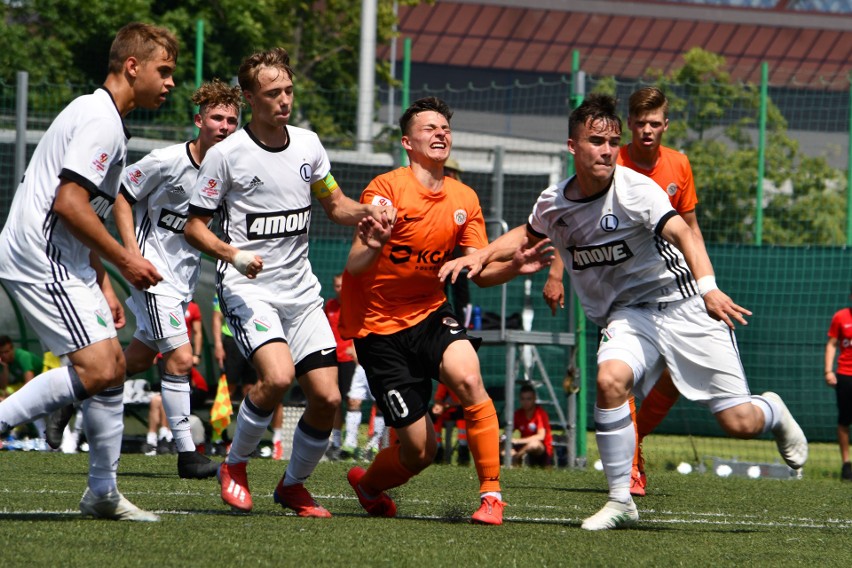 CLJ u-17. Awans wywalczony w pocie czoła. Legia Warszawa pewnie pokonała Zagłębie Lubin i zagra w finale