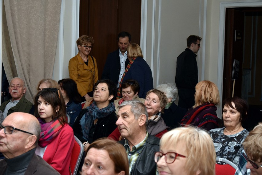 Gorlice. Róża Thun odwiedziała Gorlice i spotkała się z mieszkańcami. Opowiedziała, na czym polega ta robota w Brukseli [ZDJĘCIA]