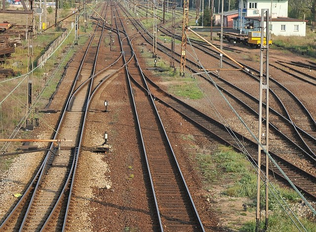 Awaria komputera sterującego na stacji Szczecin Główny spowodowała gigantyczne opóźnienia w ruchu pociągów. Odczuwalne są one również dla pasażerów z województwa lubuskiego.