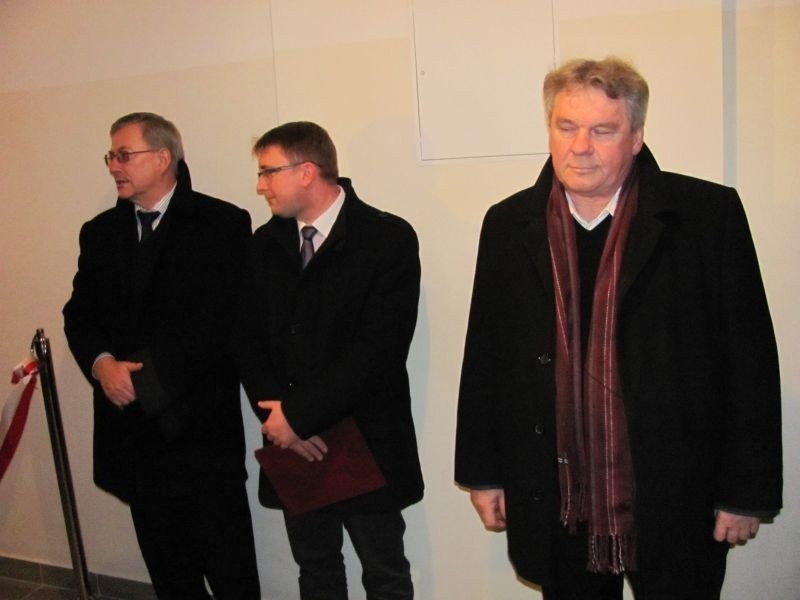 Pojawił się także Robert Mamątow, senator PiS (po prawej)