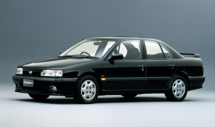 Nissan Primera I (1990), Fot: Nissan