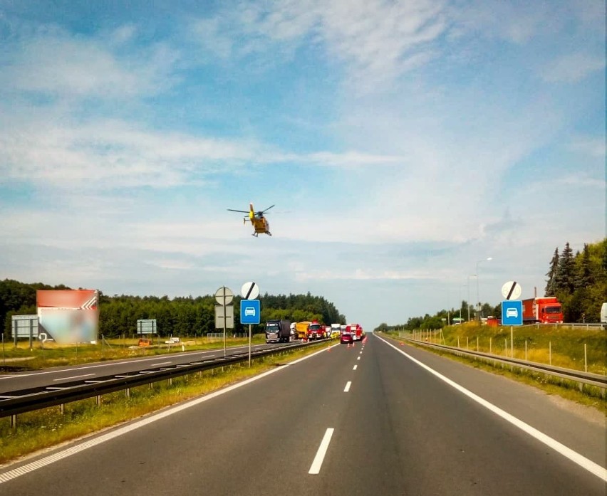 Łyski. Tragiczny wypadek na S8. Zderzyły się trzy ciężarówki (zdjęcia)