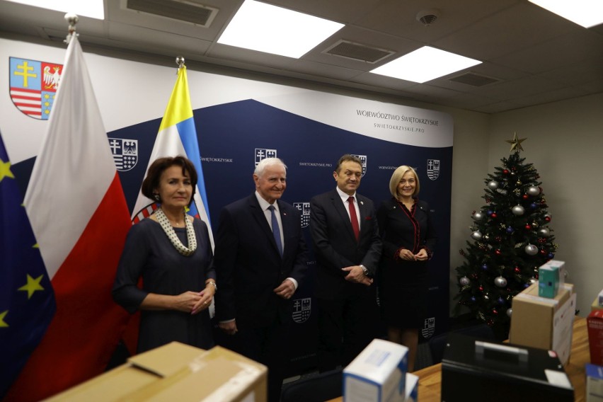 Urząd Marszałkowski Województwa Świętokrzyskiego wsparł Starostwo Powiatowe w walce z koronawirusem 