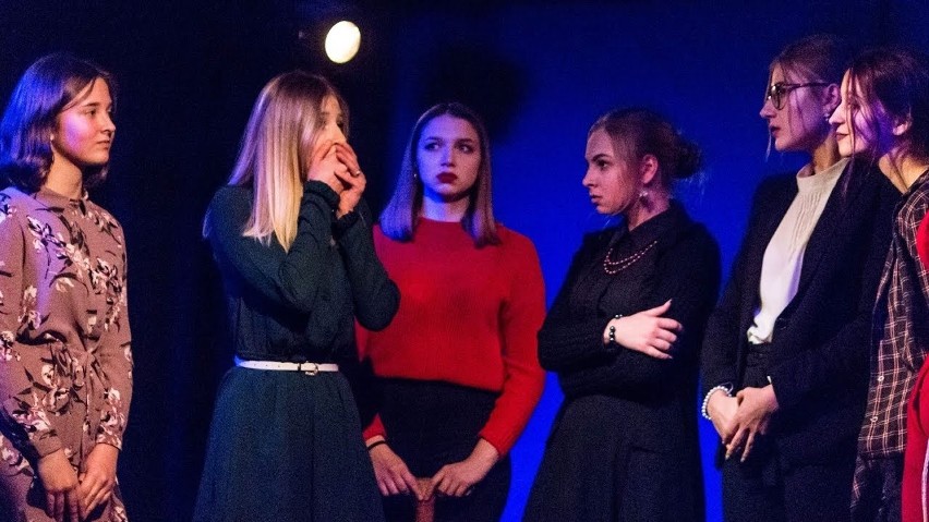 Ostrów Mazowiecka. Teatr Scena Kotłownia zaprasza, 29.02.2020. Obejrzeć można sztukę „Dom Bernardy Alba. Stop hejtom”