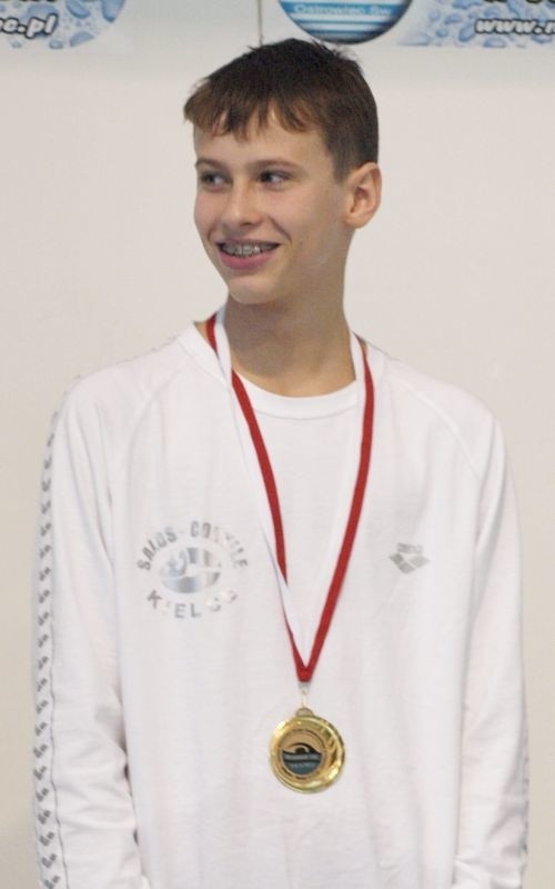 Dominik Bujak został wicemistrzem Polski, a raz był trzeci.