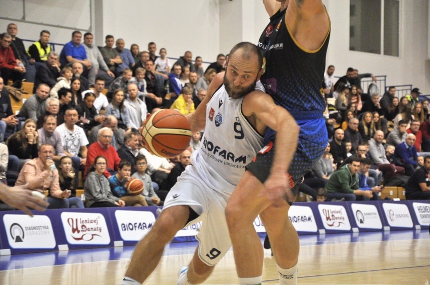 Koszykarze Biofarmu Basket po meczu z AZS Politechniką...